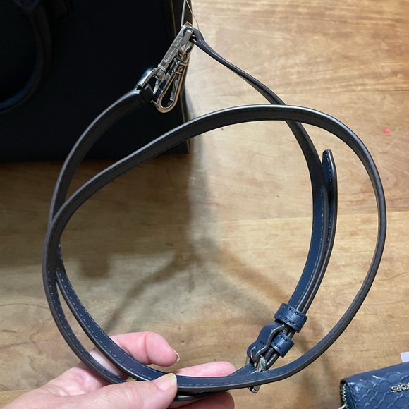 Michael Kors … Hamilton satchel … navy … leather … NWT … - Picture 5 of 7